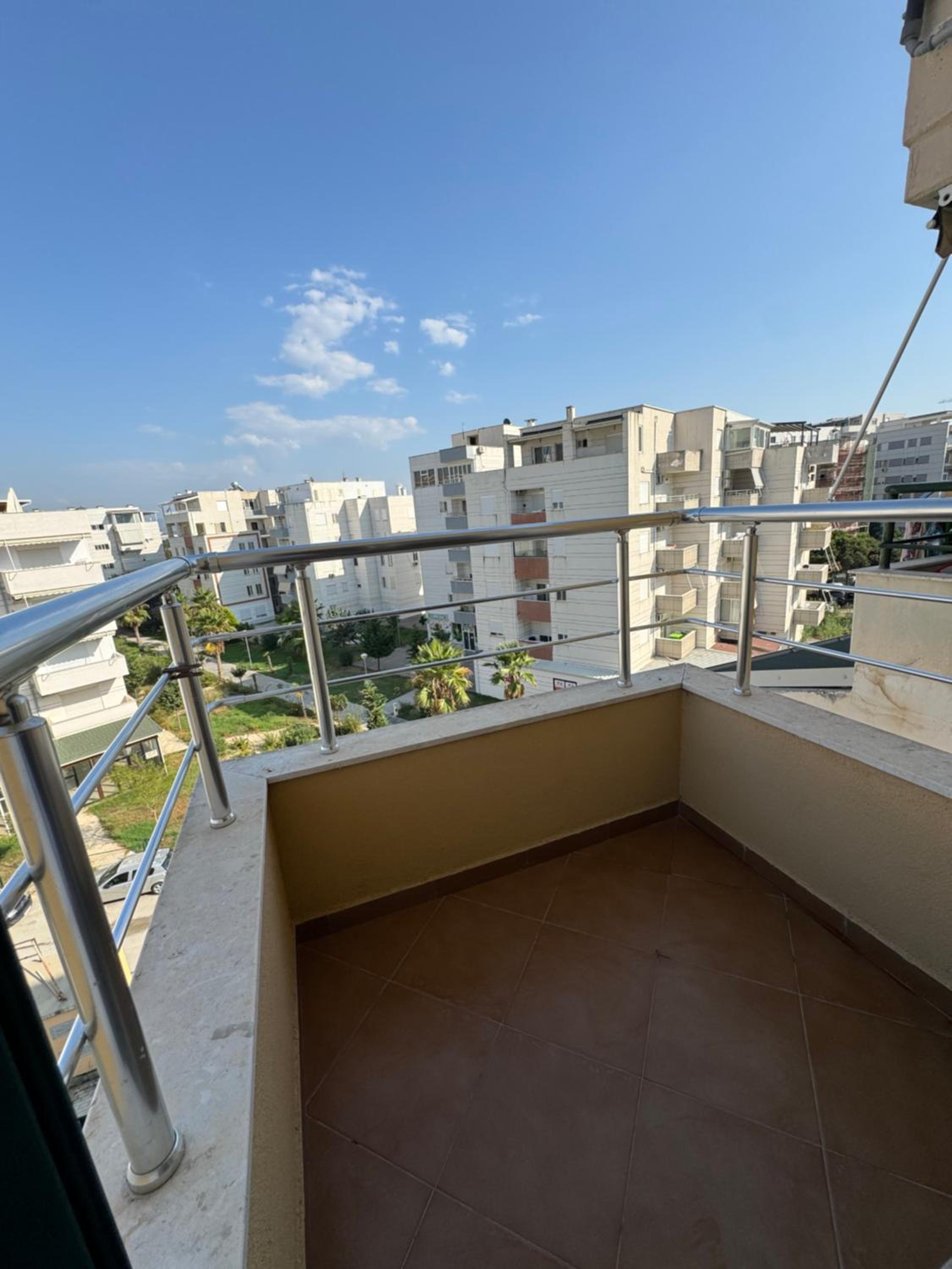 Sea View Deluxe Apartments Qerret Golem
