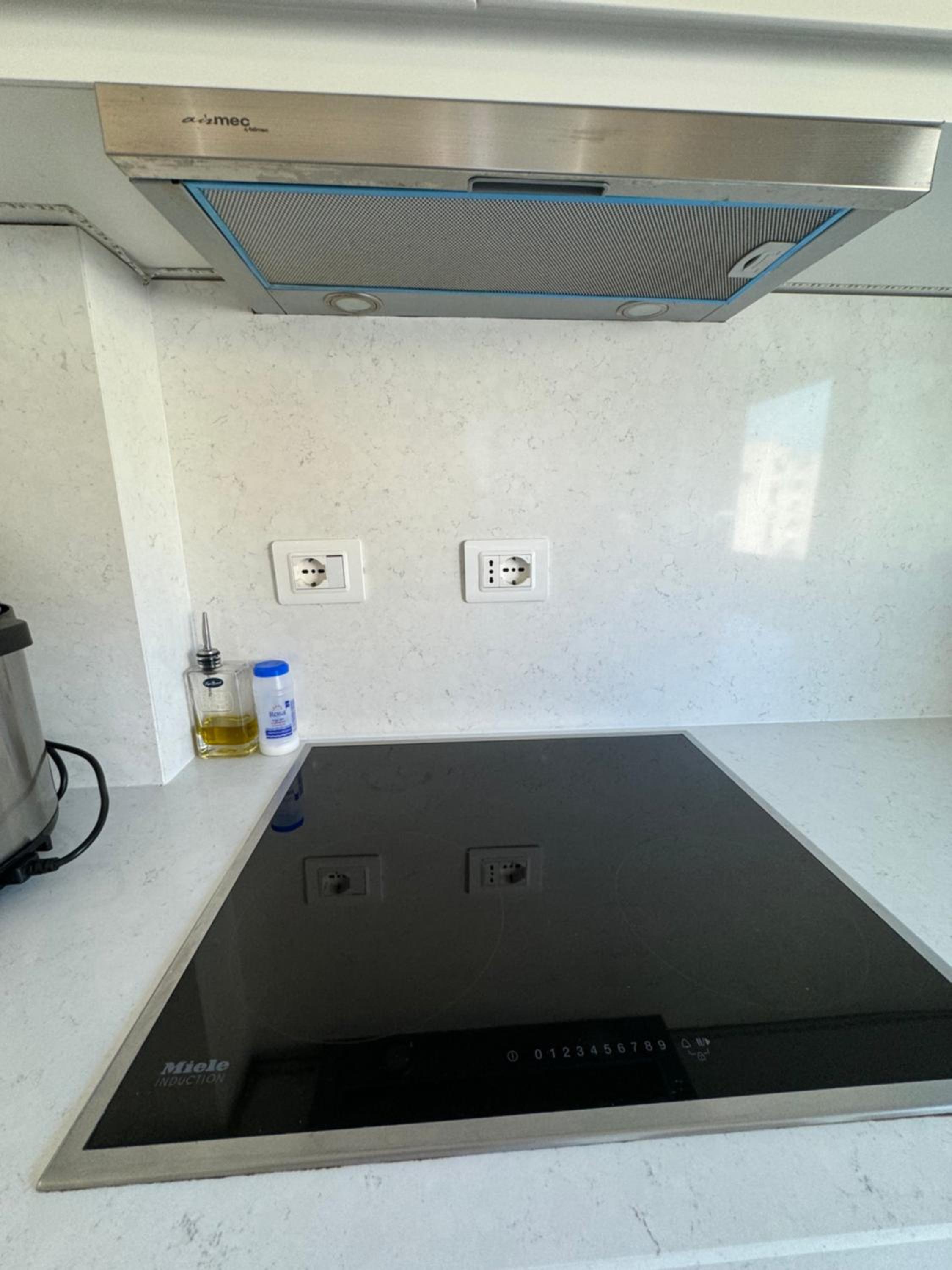 Sea View Deluxe Apartments Qerret Golem