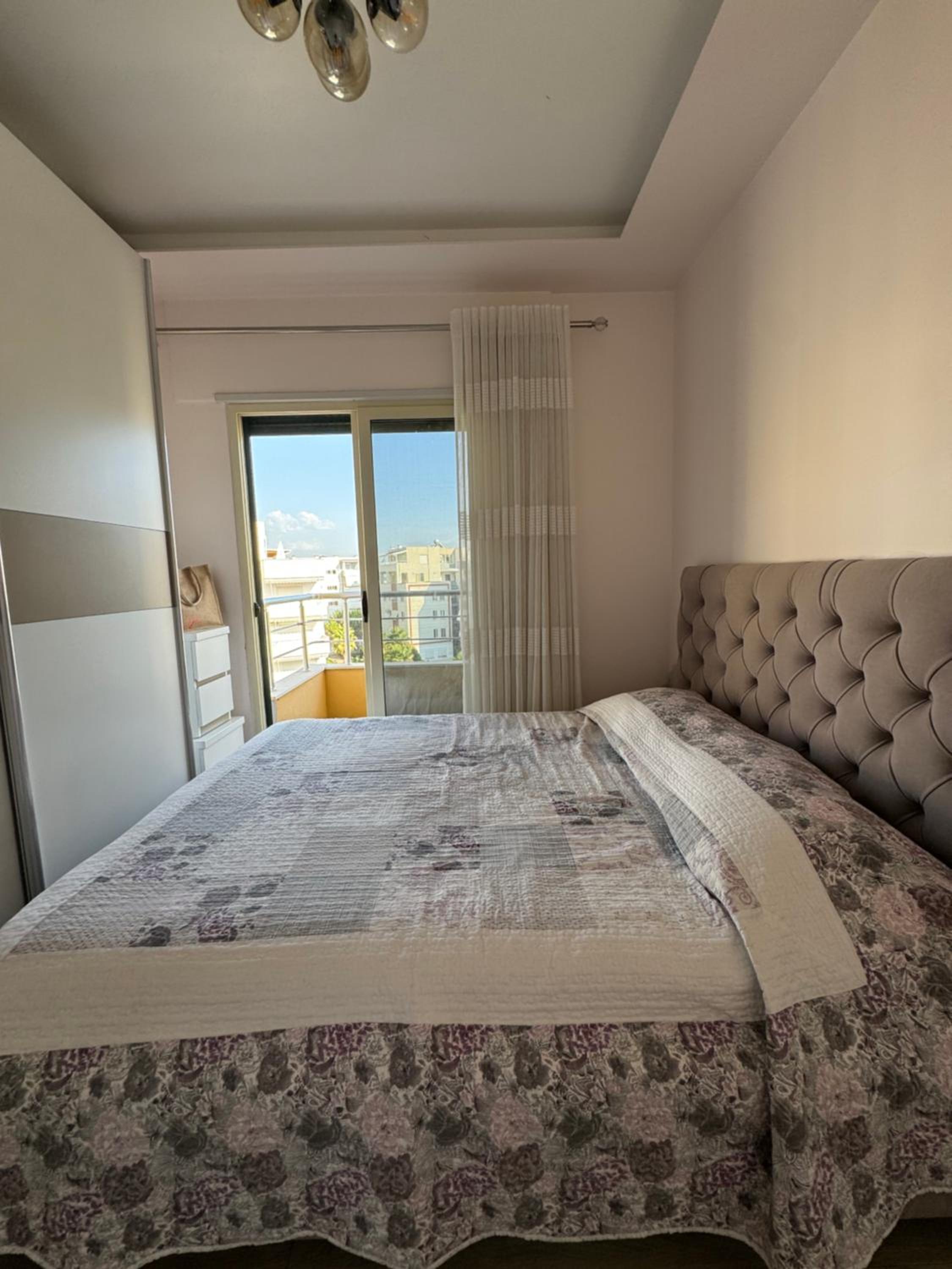 Sea View Deluxe Apartments Qerret Golem