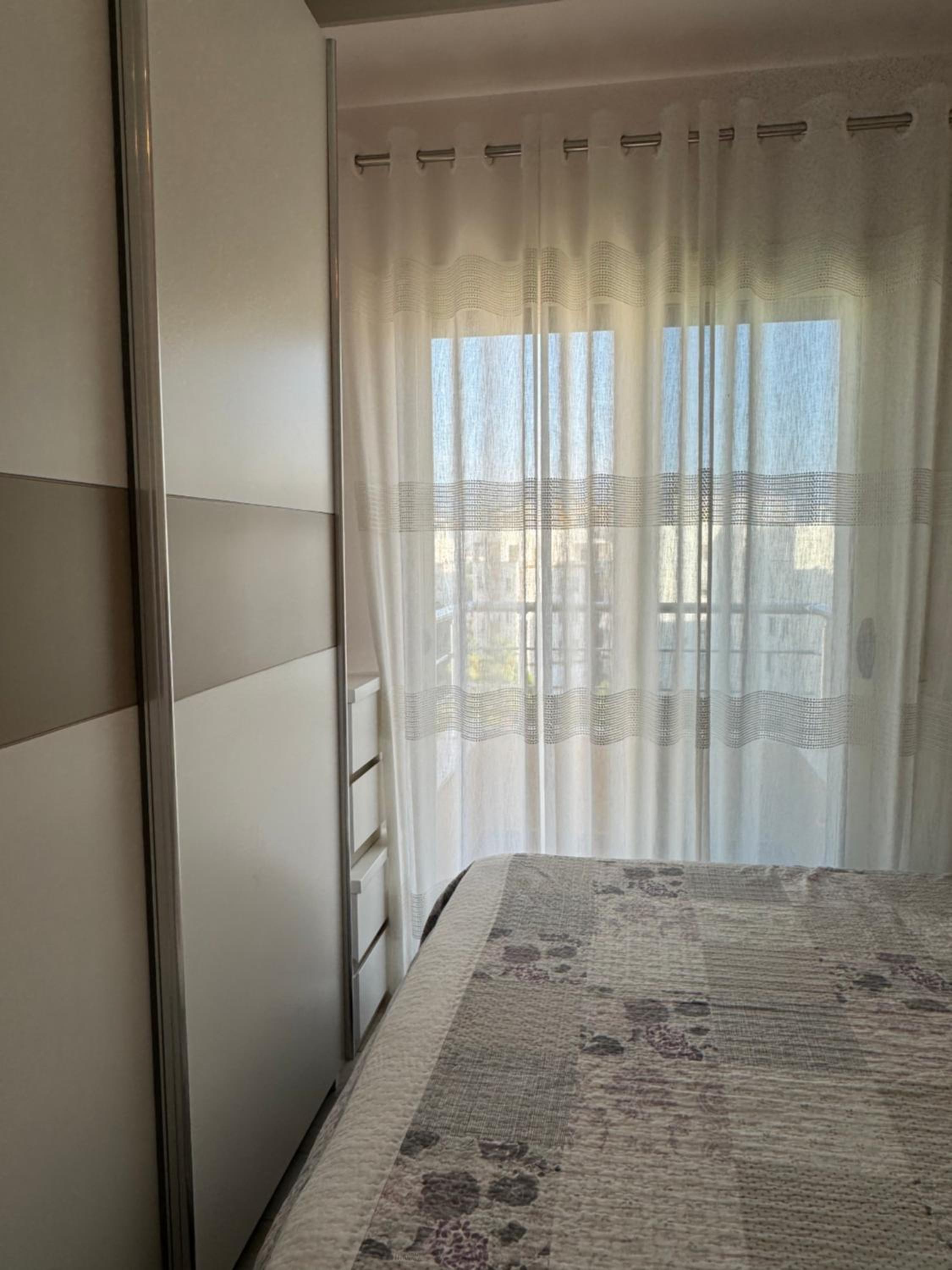 Sea View Deluxe Apartments Qerret Golem