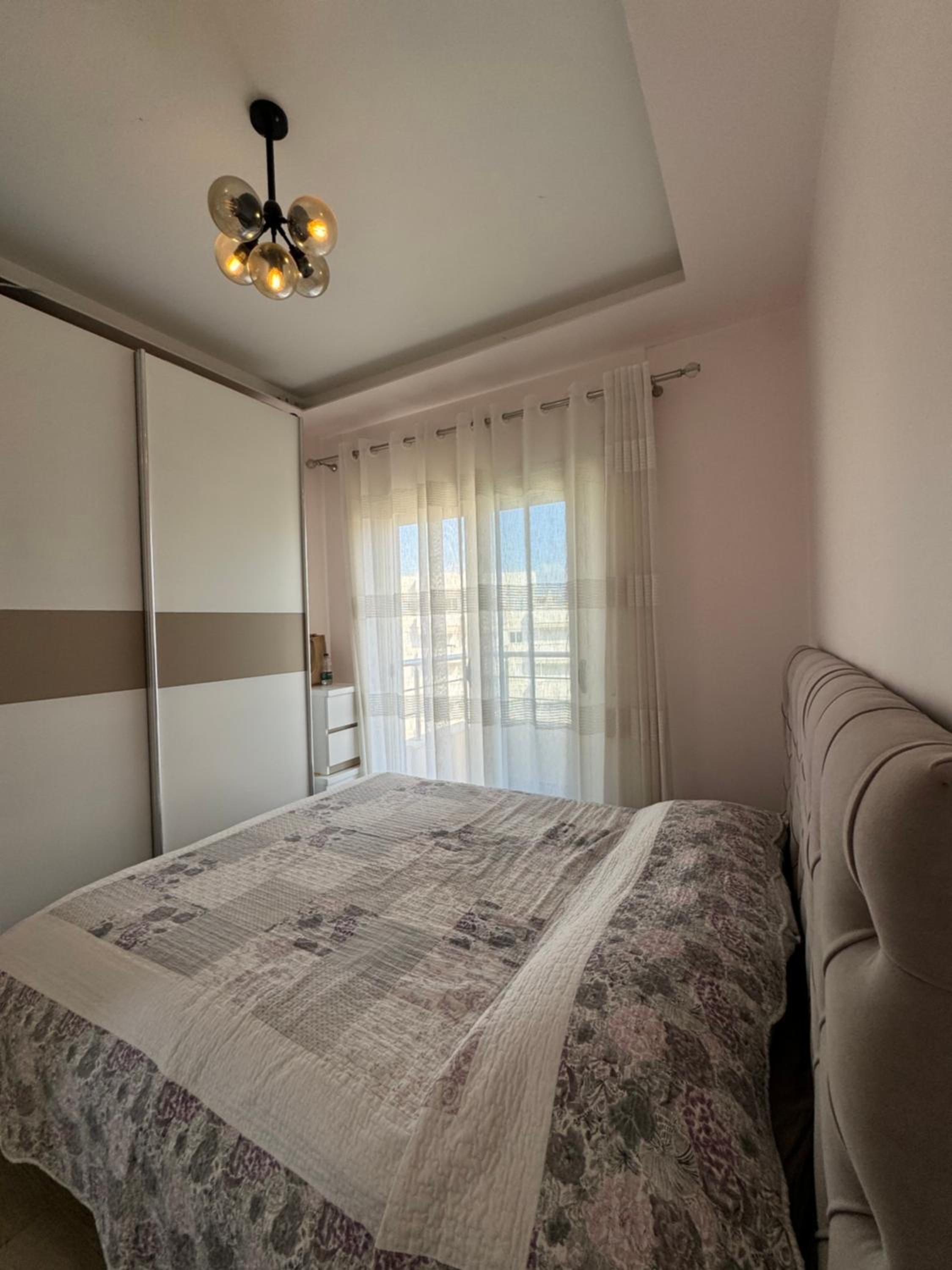 Sea View Deluxe Apartments Qerret Golem