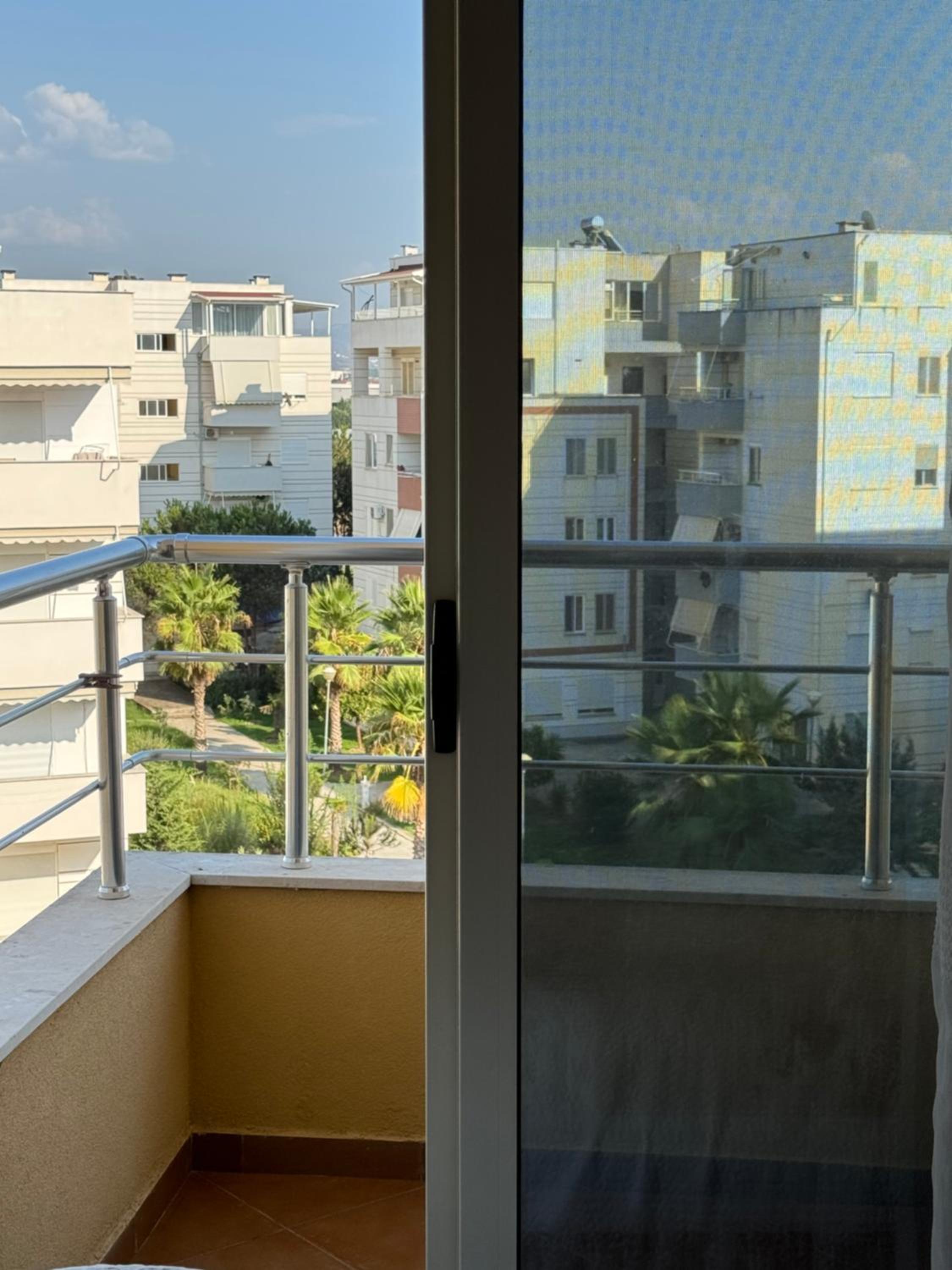Sea View Deluxe Apartments Qerret Golem