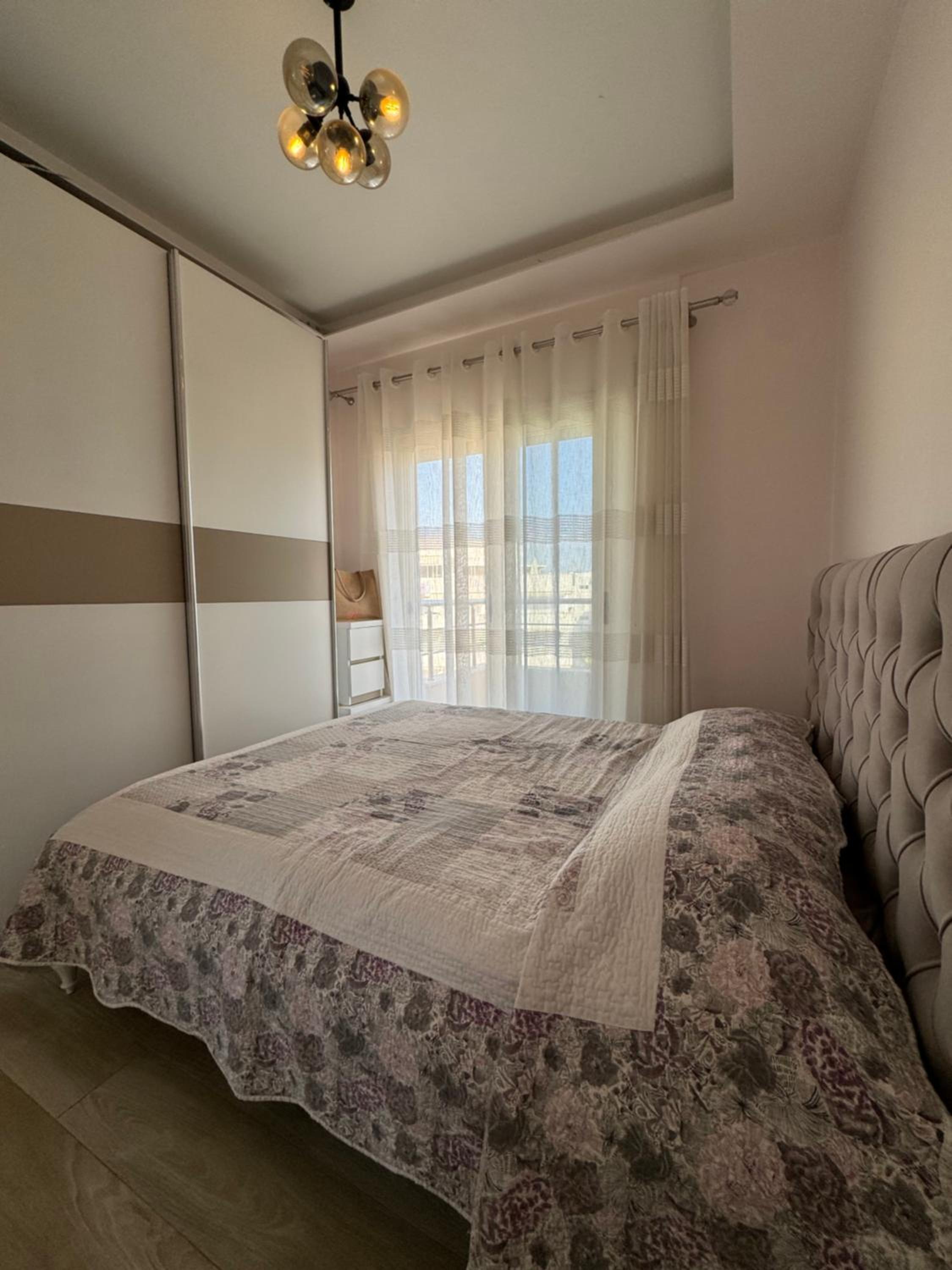 Sea View Deluxe Apartments Qerret Golem
