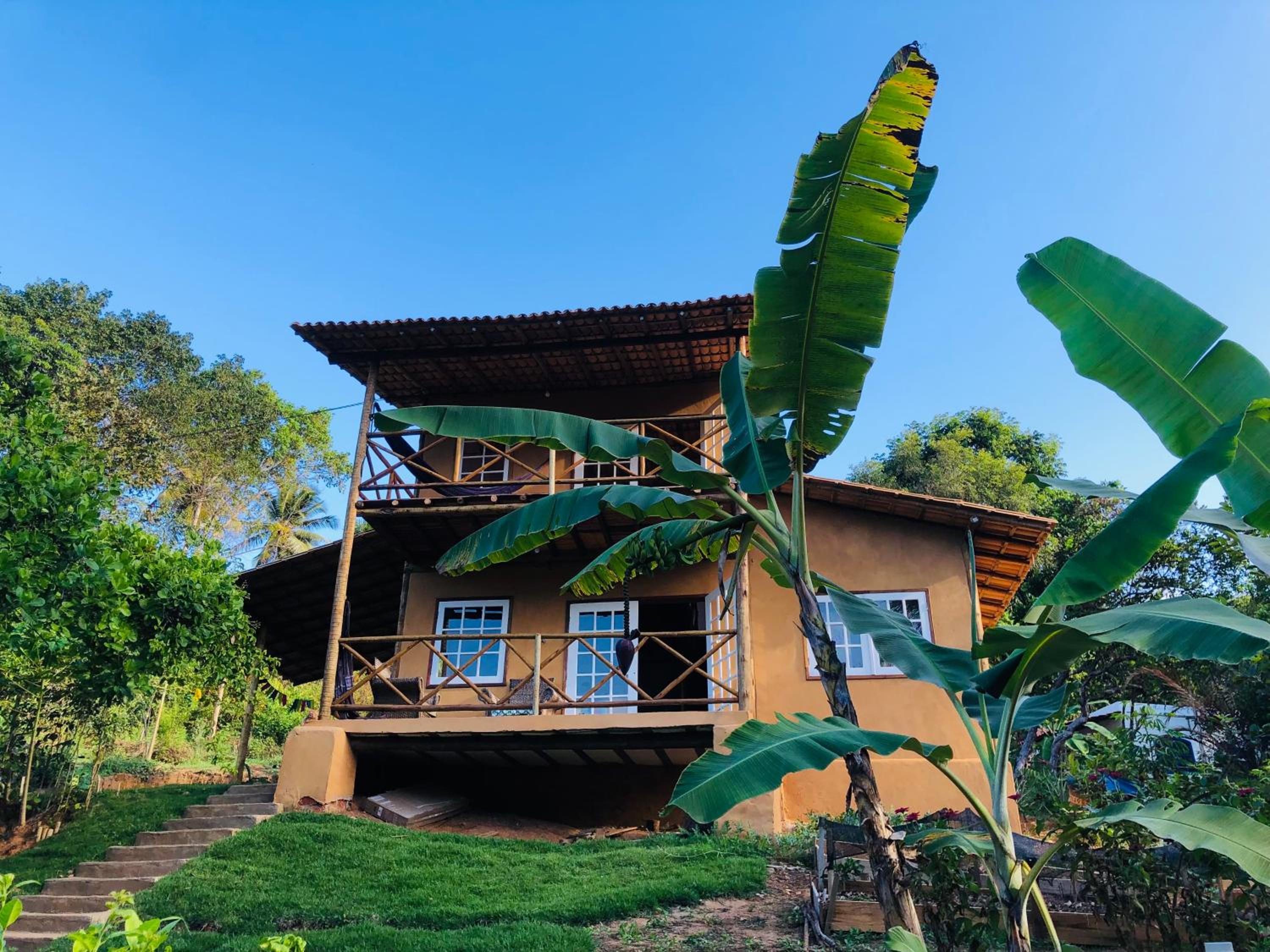 Casa da mata- Vista linda pra mata e jardim privativo