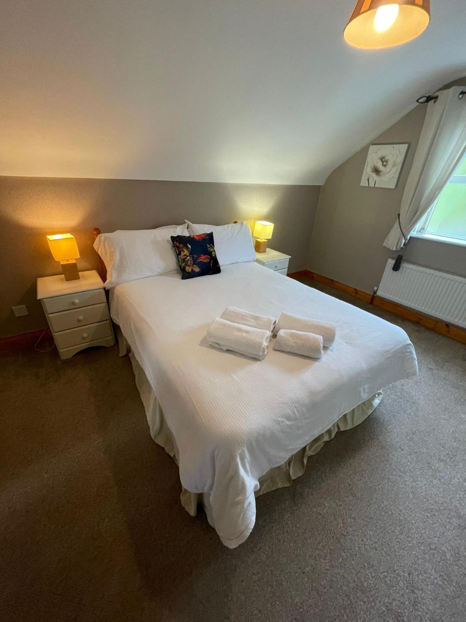 Sleepy Hollow Cottage Lough Eske Donegal view 5