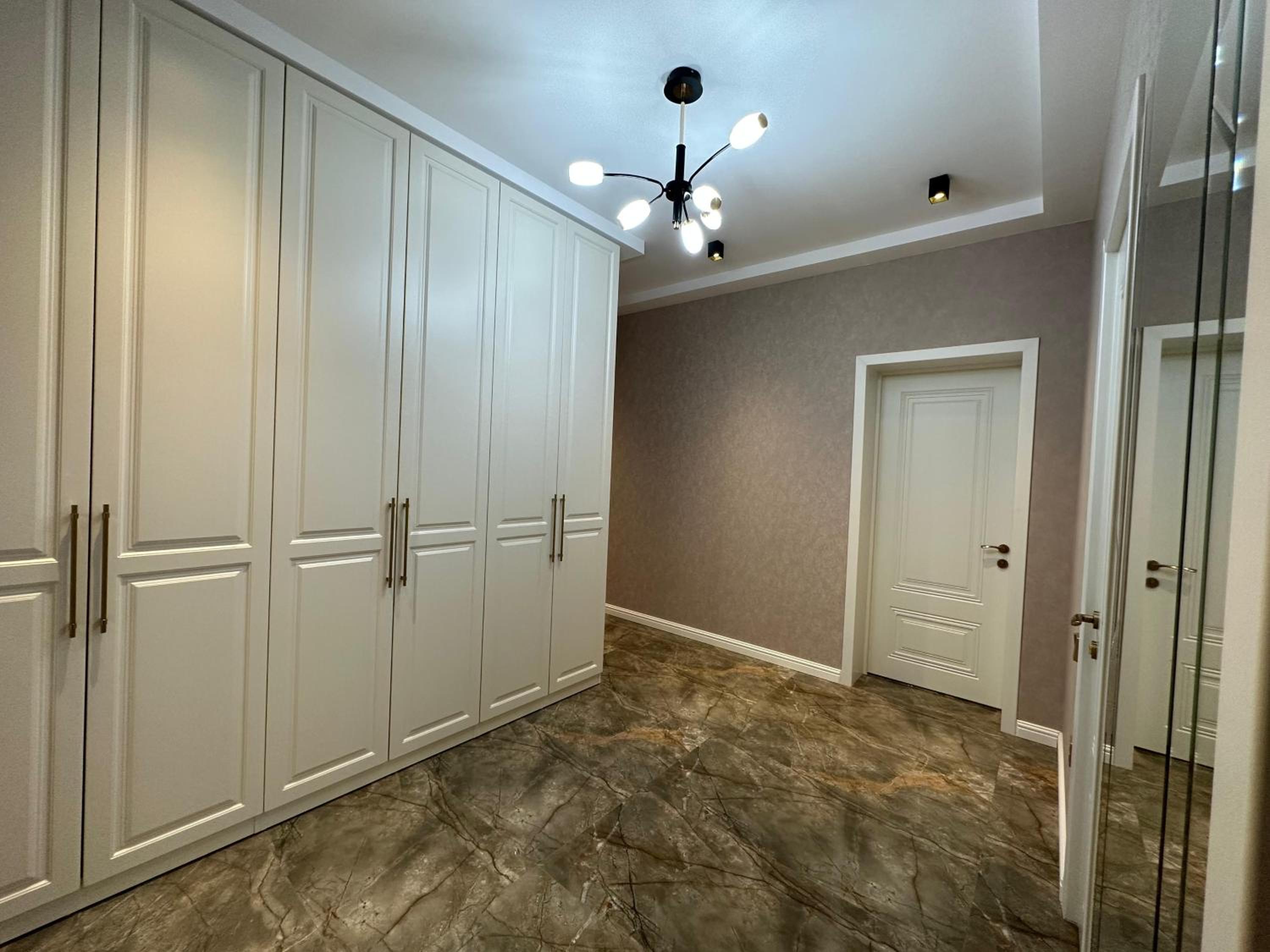 Khatai Lux Apartment