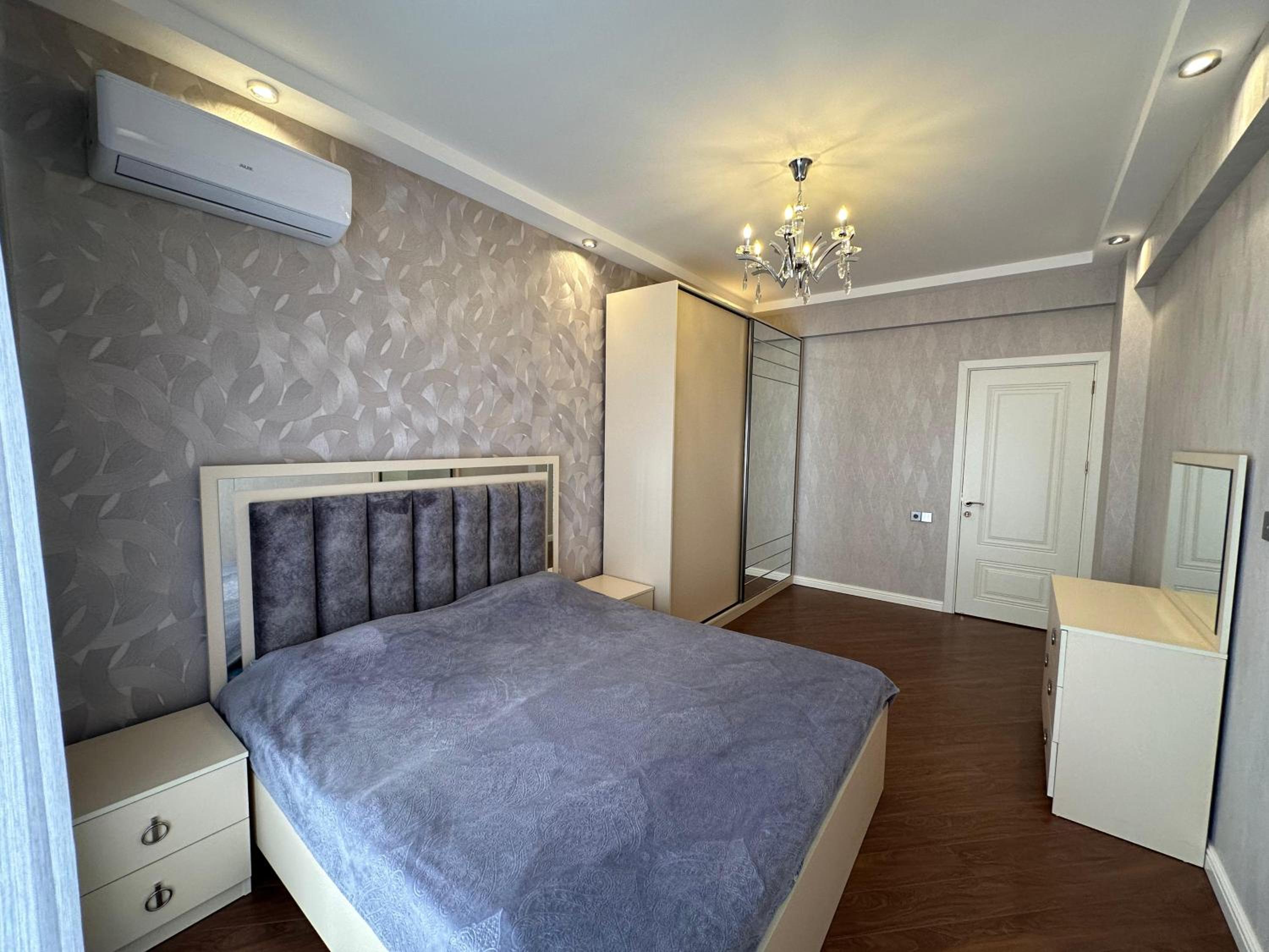 Khatai Lux Apartment