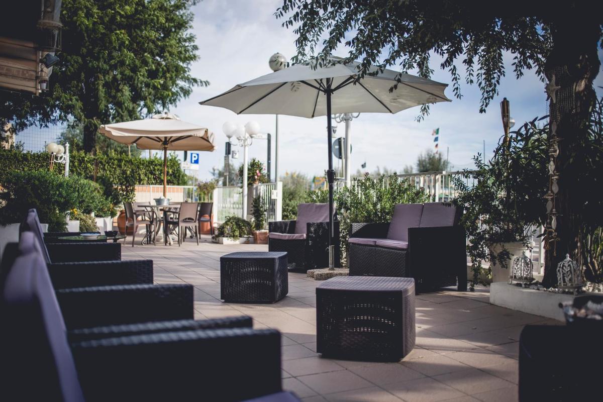 outdoor BBQ area