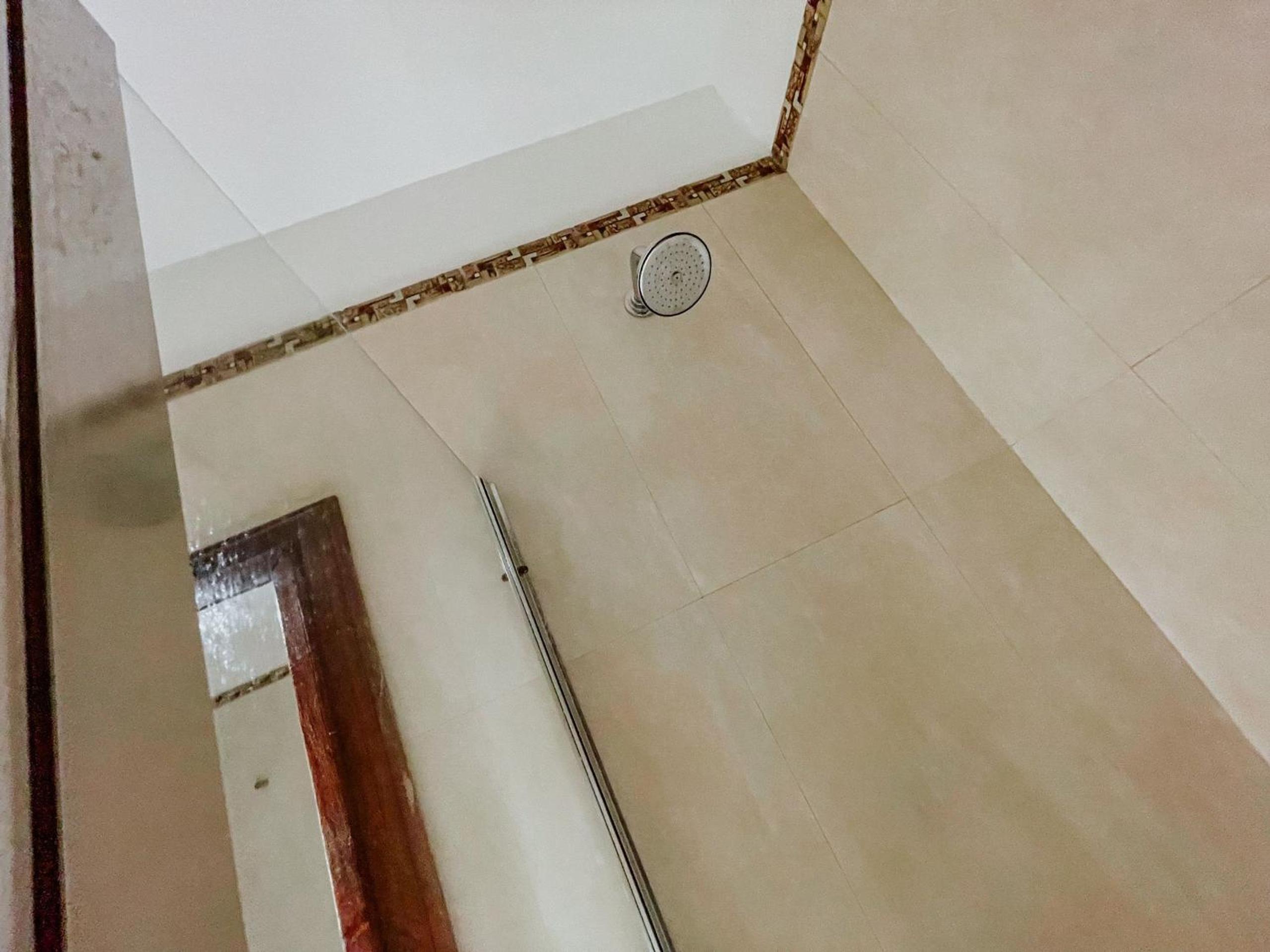 Viejo Lobo - Aunaisin apartamento sobre calle principal