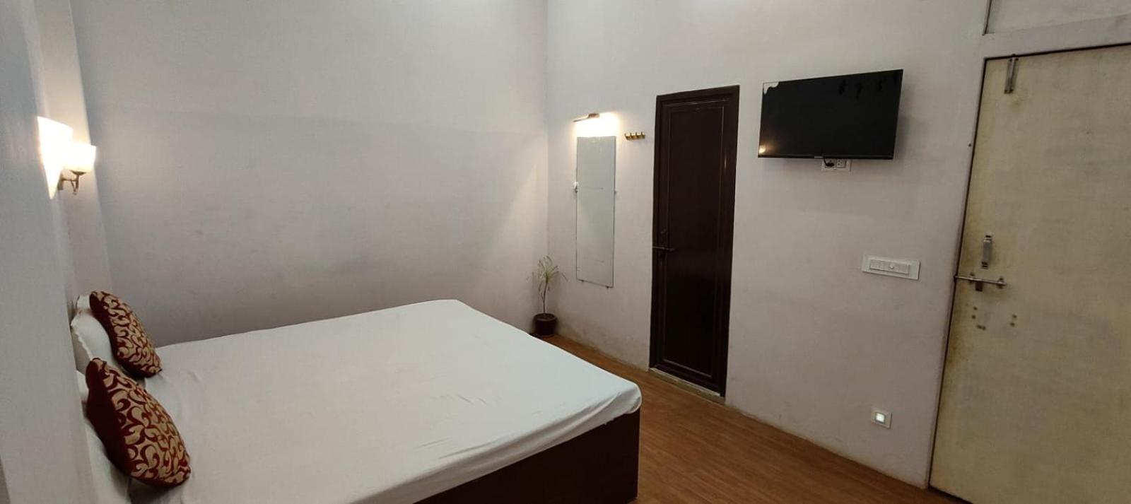 Shree Ganga Kashi Dham Paying Guest House view 3