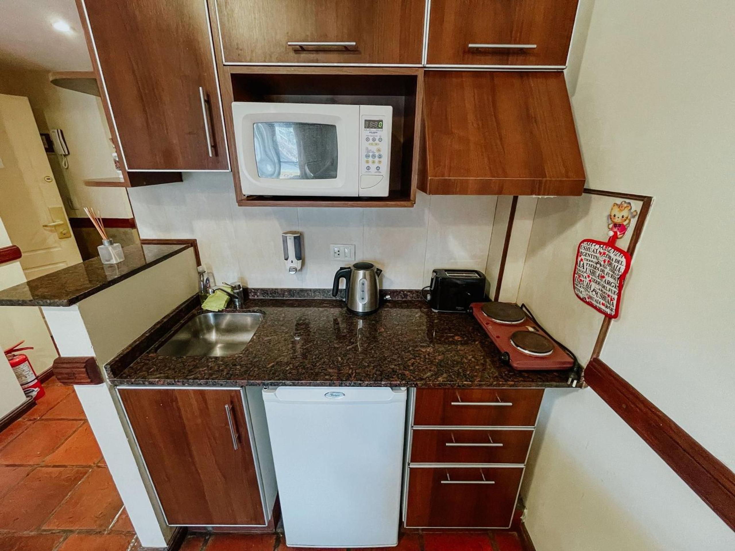 Viejo Lobo - Aunaisin apartamento sobre calle principal