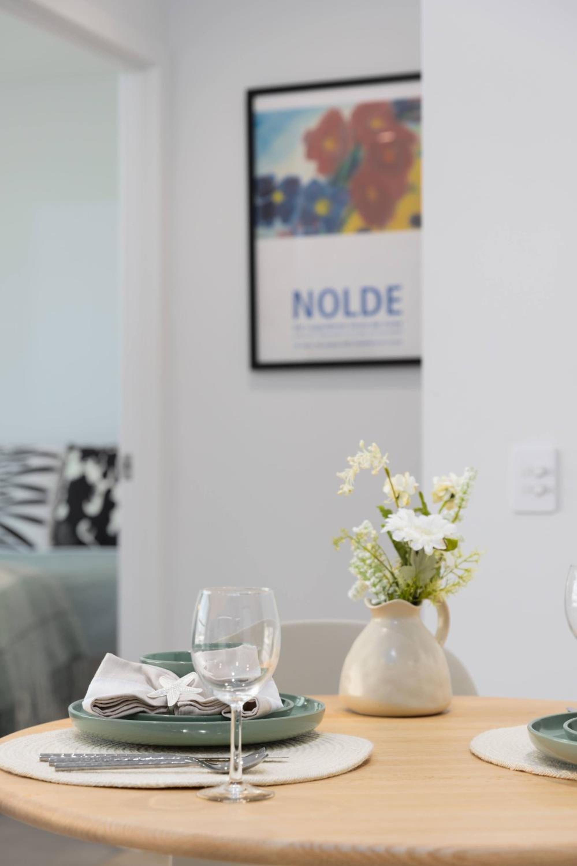 Luxury 1BR in Brisbane City River Firework View