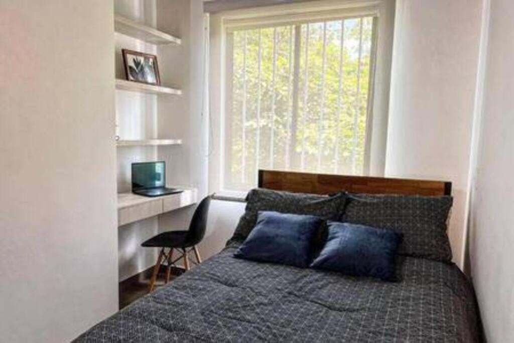 Apartamento con balcón y 2 dormitorios ARK301