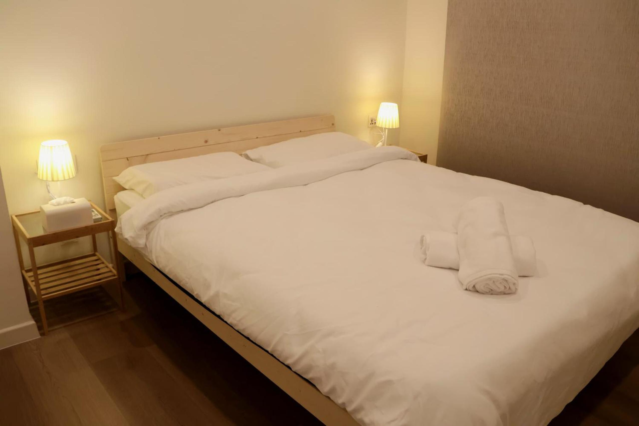 Luna 3BR Suites Sleeps 6 Near Imago Mall KK Center