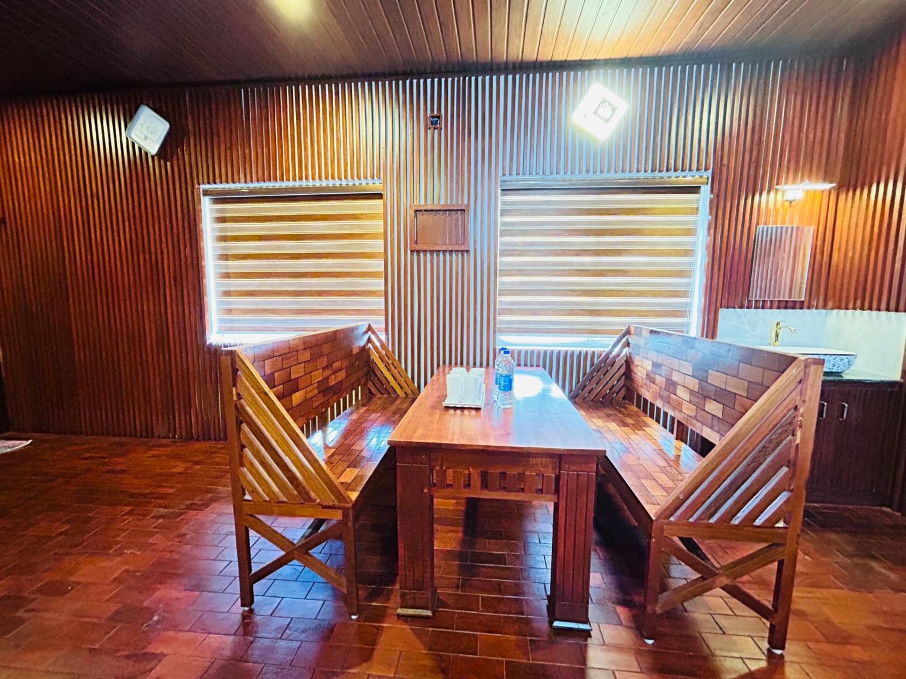 Baywood Cottages