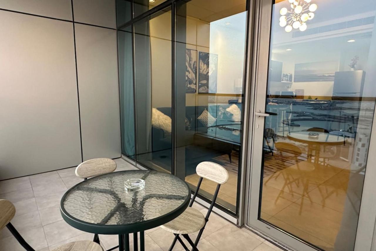 High Floor 33 Luxury Apartment