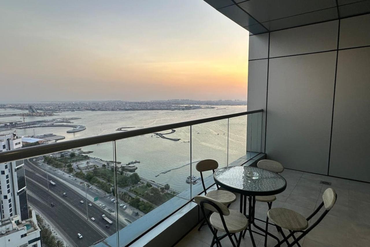 High Floor 33 Luxury Apartment