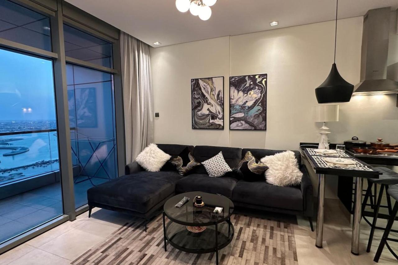 High Floor 33 Luxury Apartment