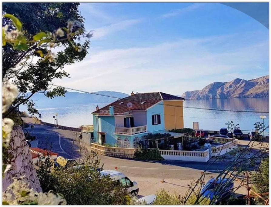 Apartment Beach Villa Baška
