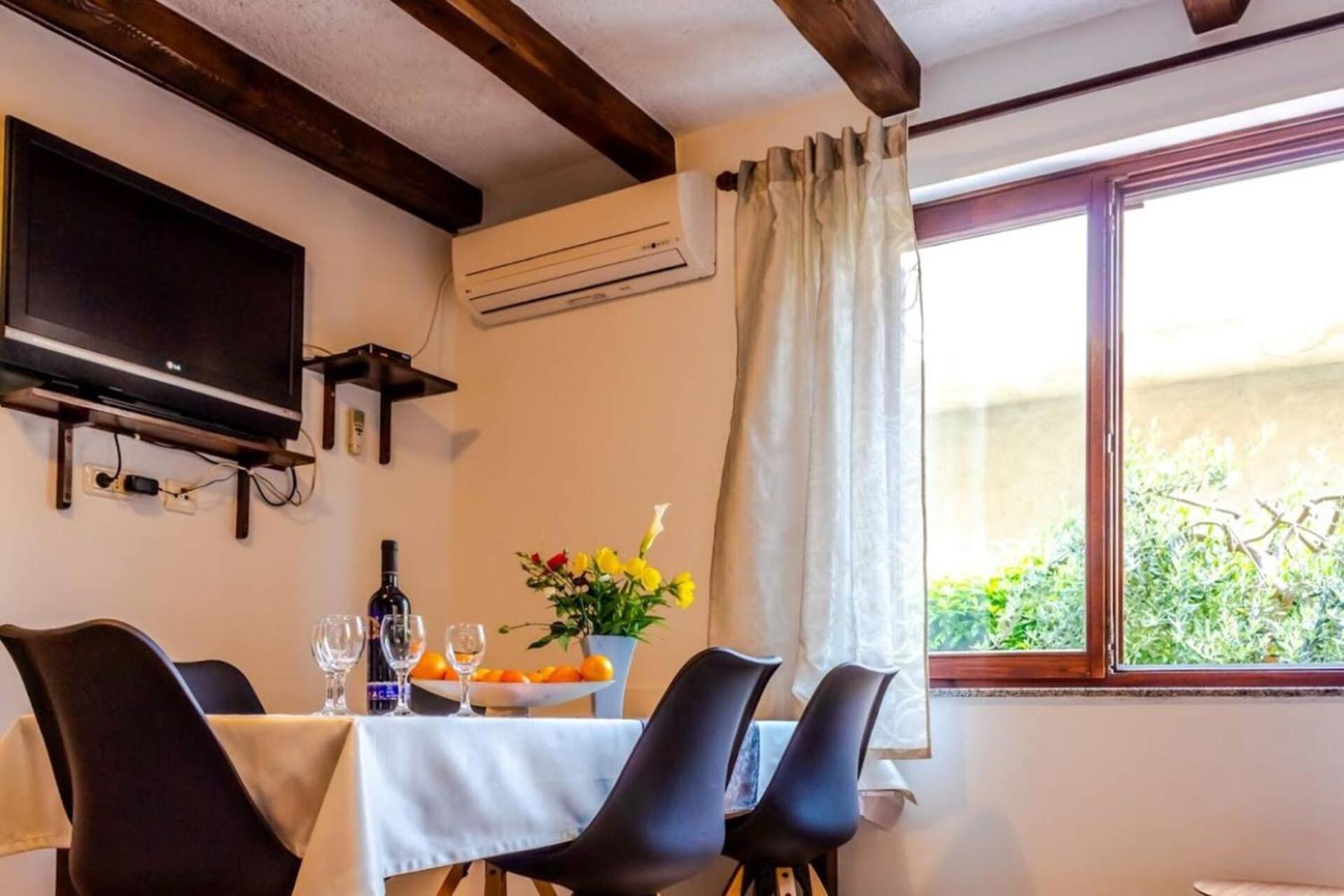 Comfort and affordable apartments Slavica view 5