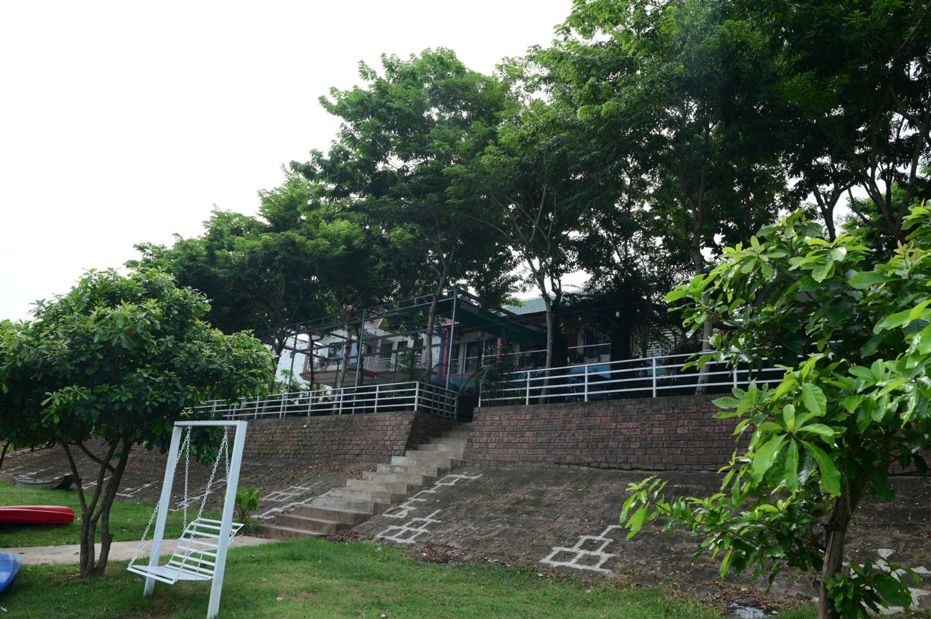 Photo 43