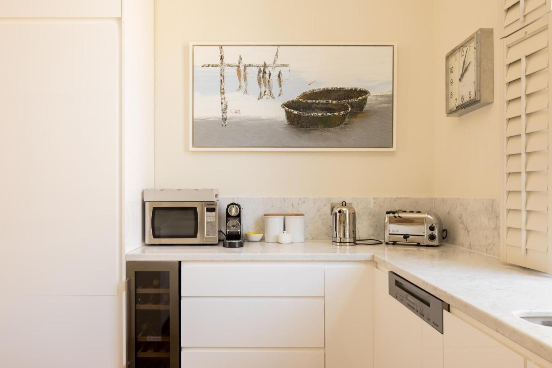 Green History – 3 Bedrooms in Kensington