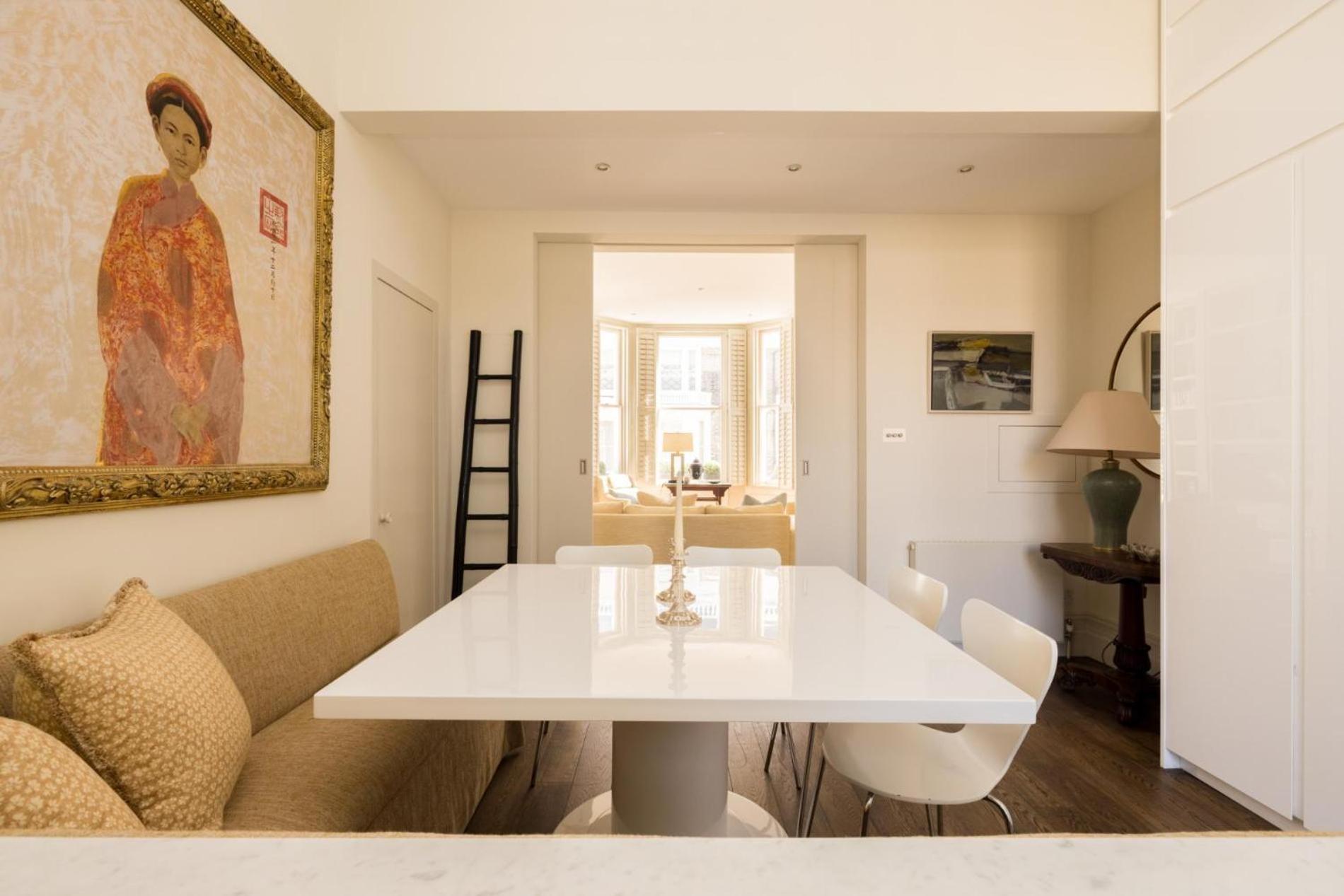 Green History – 3 Bedrooms in Kensington