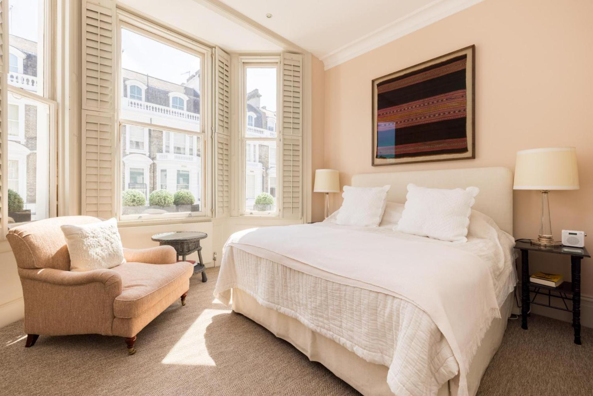 Green History – 3 Bedrooms in Kensington