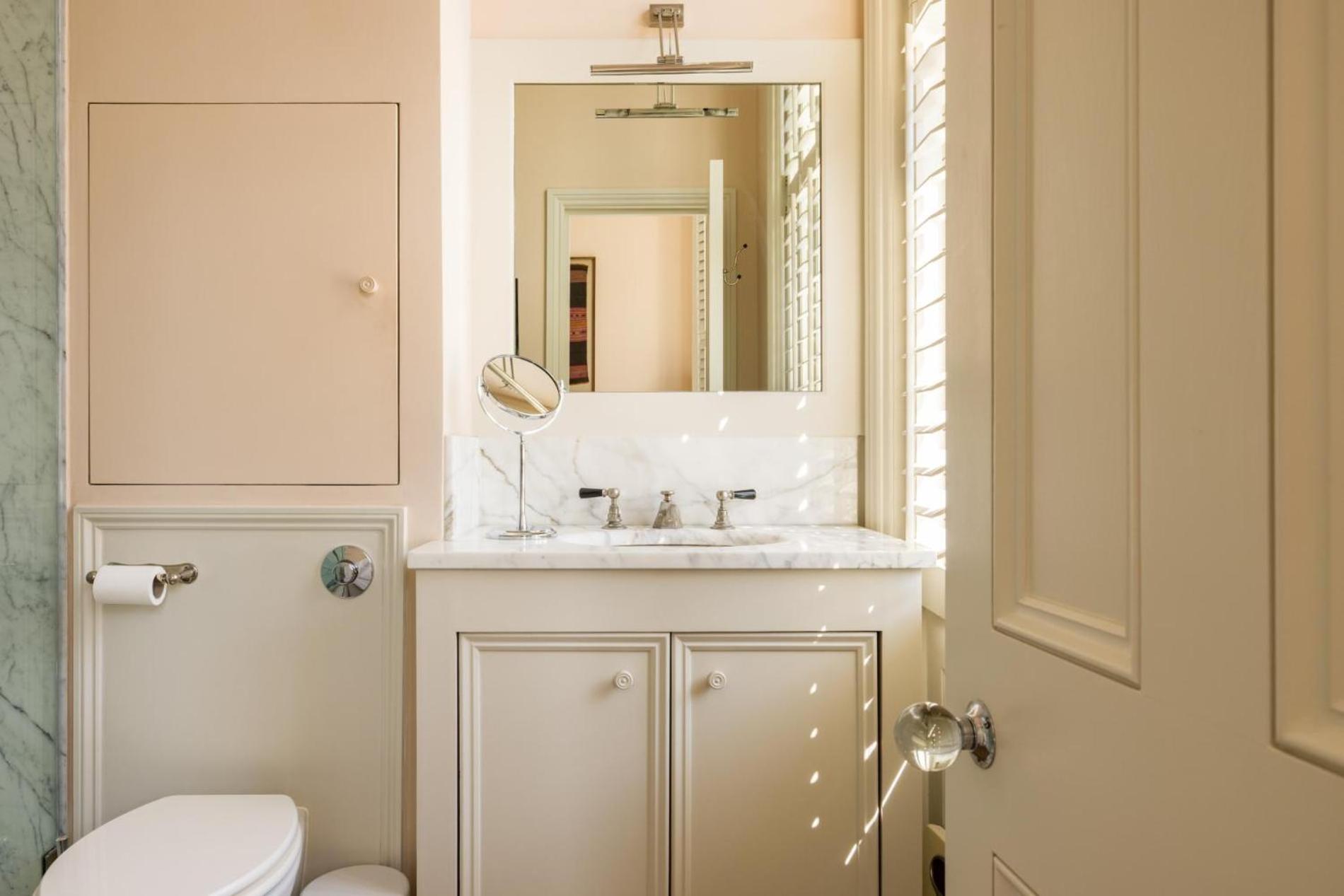 Green History – 3 Bedrooms in Kensington