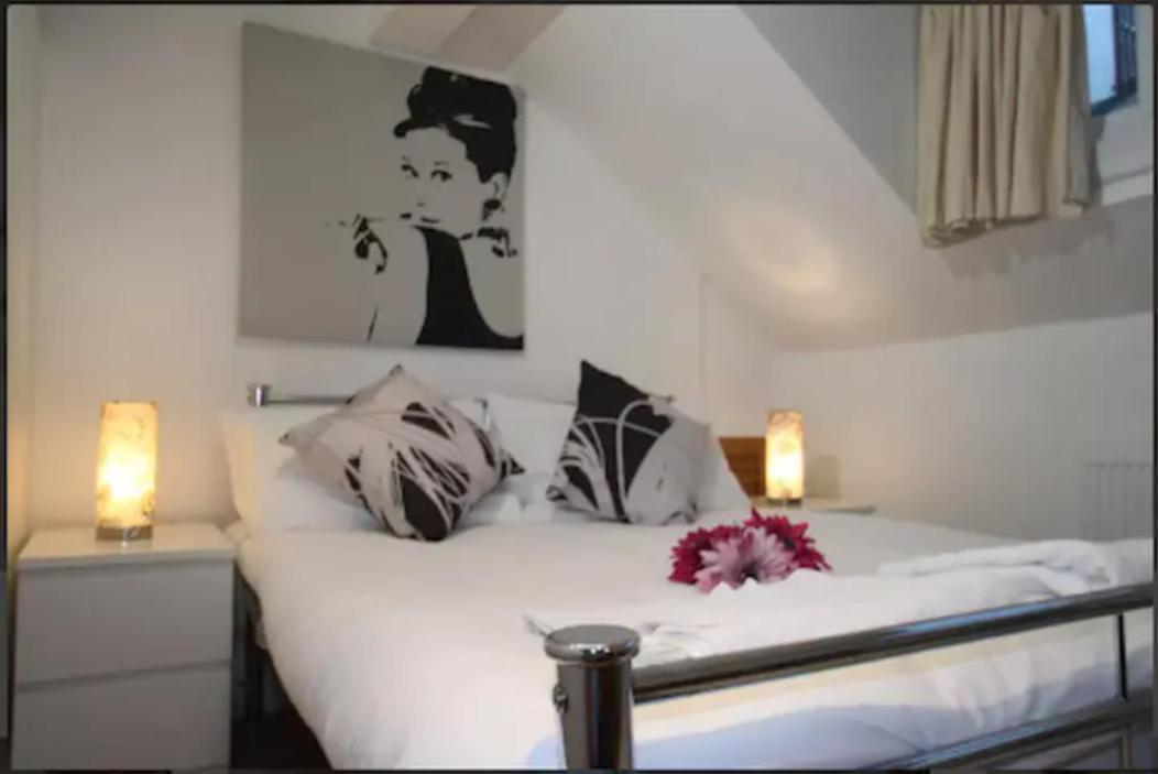 ApartaSuites London Emerald