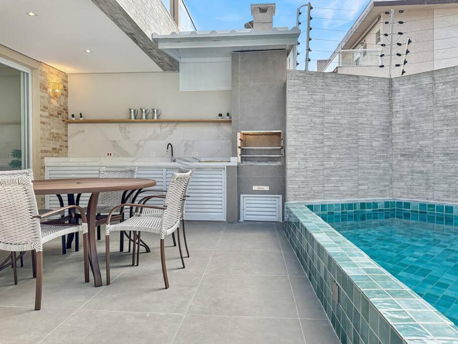 Private Pool BBQ Grill Condo 4 ensuites
