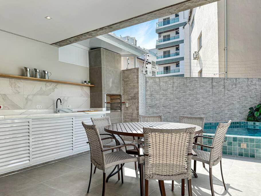 Private Pool BBQ Grill Condo 4 ensuites