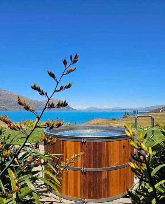 Lake Ohau Quarters view 4