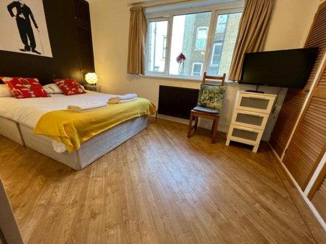ApartaSuites London Emerald