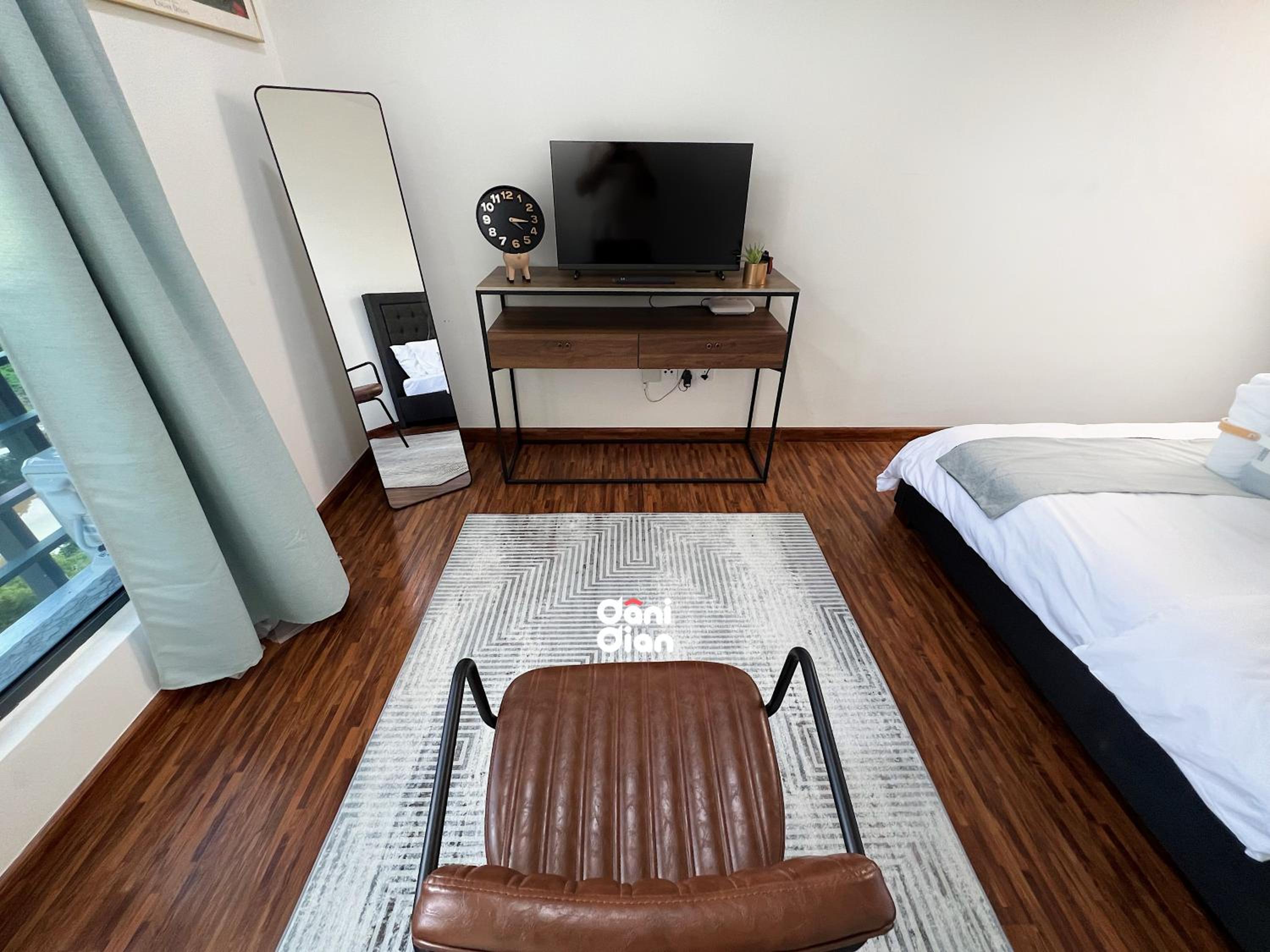 Modern Studio at K Avenue by DaniDian photo 1