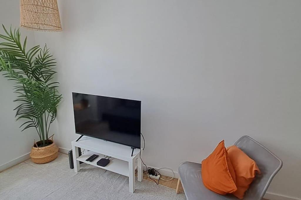 Serafina 1st floor 2BR with swimingpool