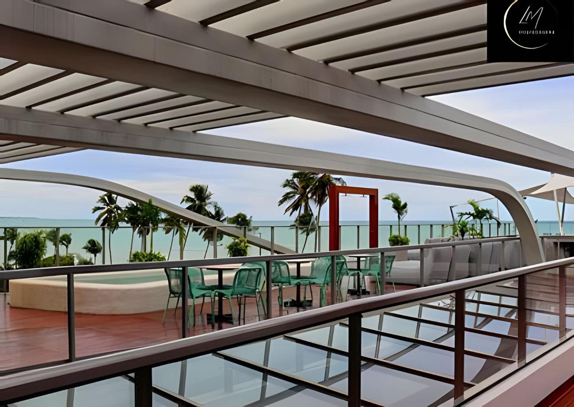 LM Setai Yacht Cabo Branco