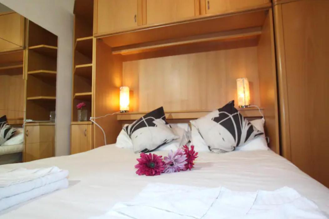 ApartaSuites London Emerald