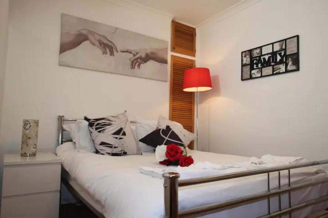 ApartaSuites London Emerald