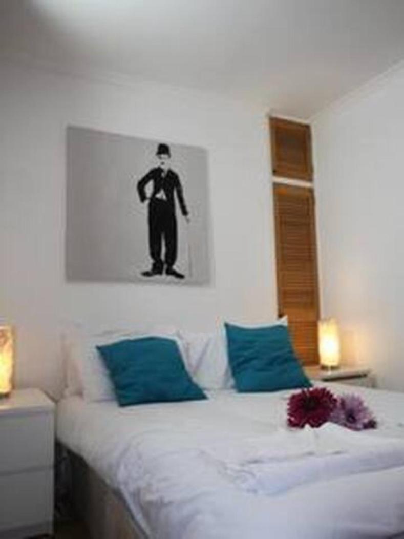 ApartaSuites London Emerald