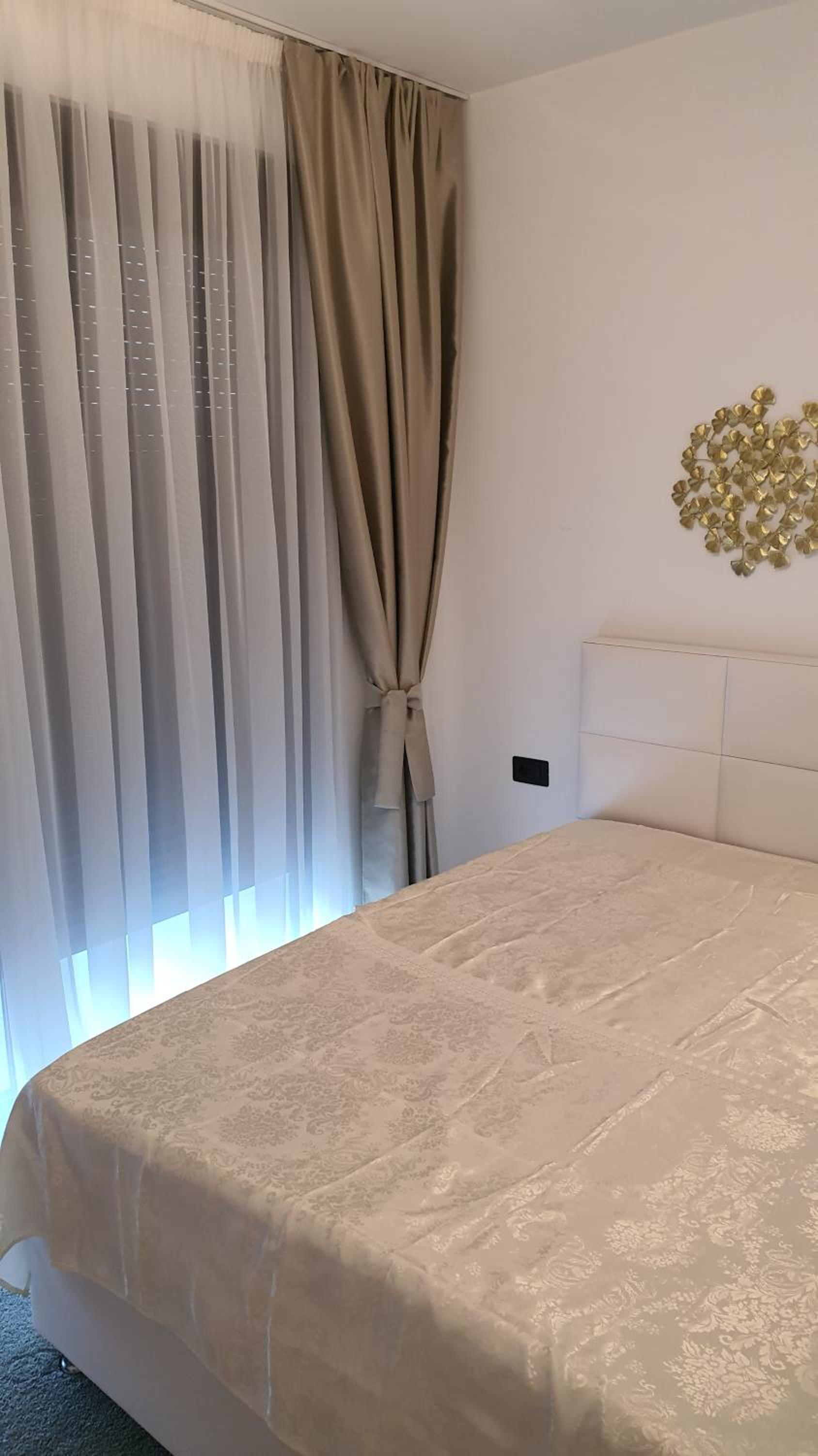 Manor Apartment
