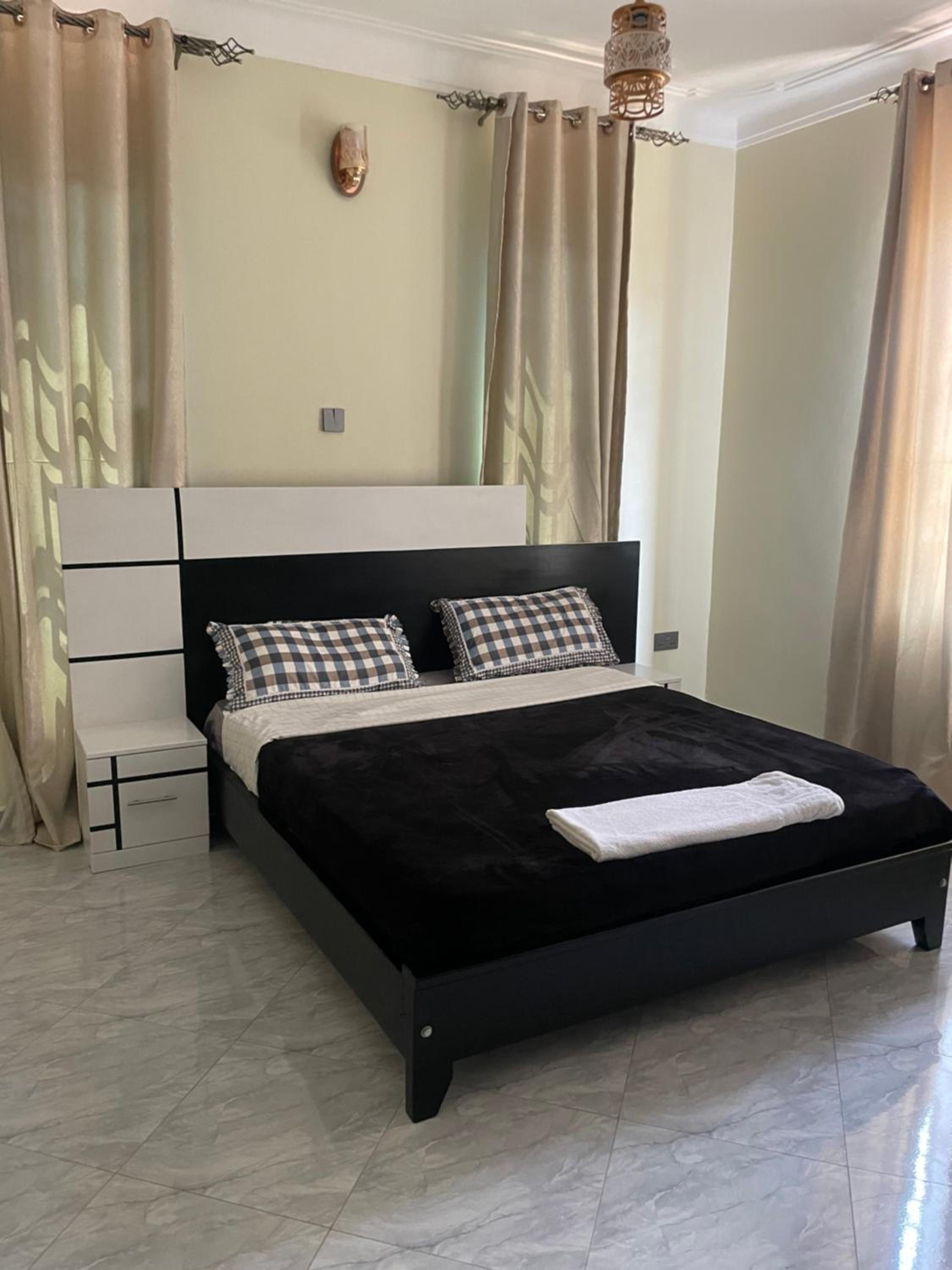 Bahai view Unlimited Wi-Fi and Netflix
