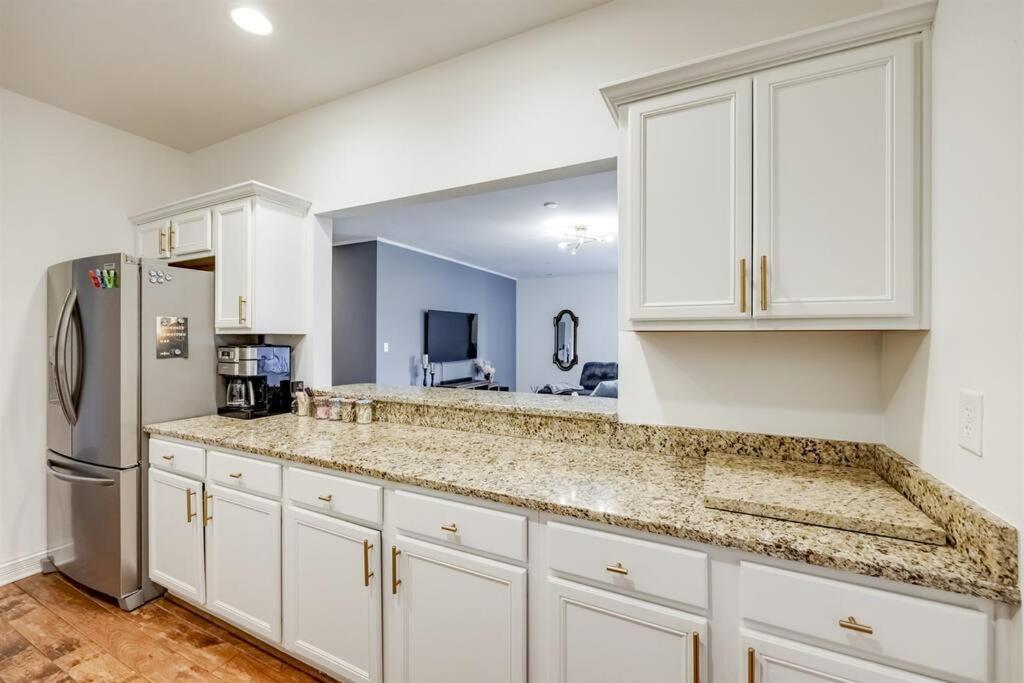 Downtown Louisville Condo- King Bed, Near Sites view 2