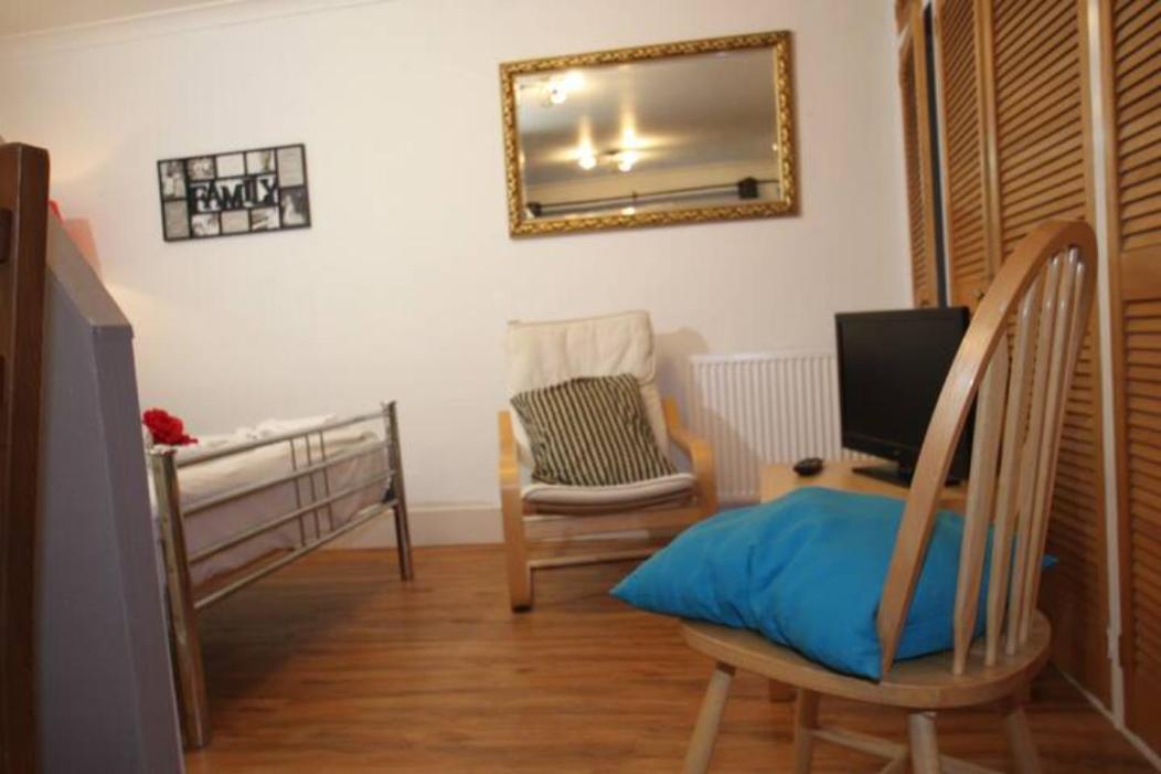 ApartaSuites London Emerald