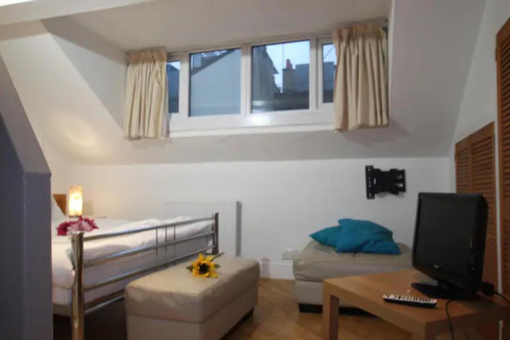 ApartaSuites London Emerald