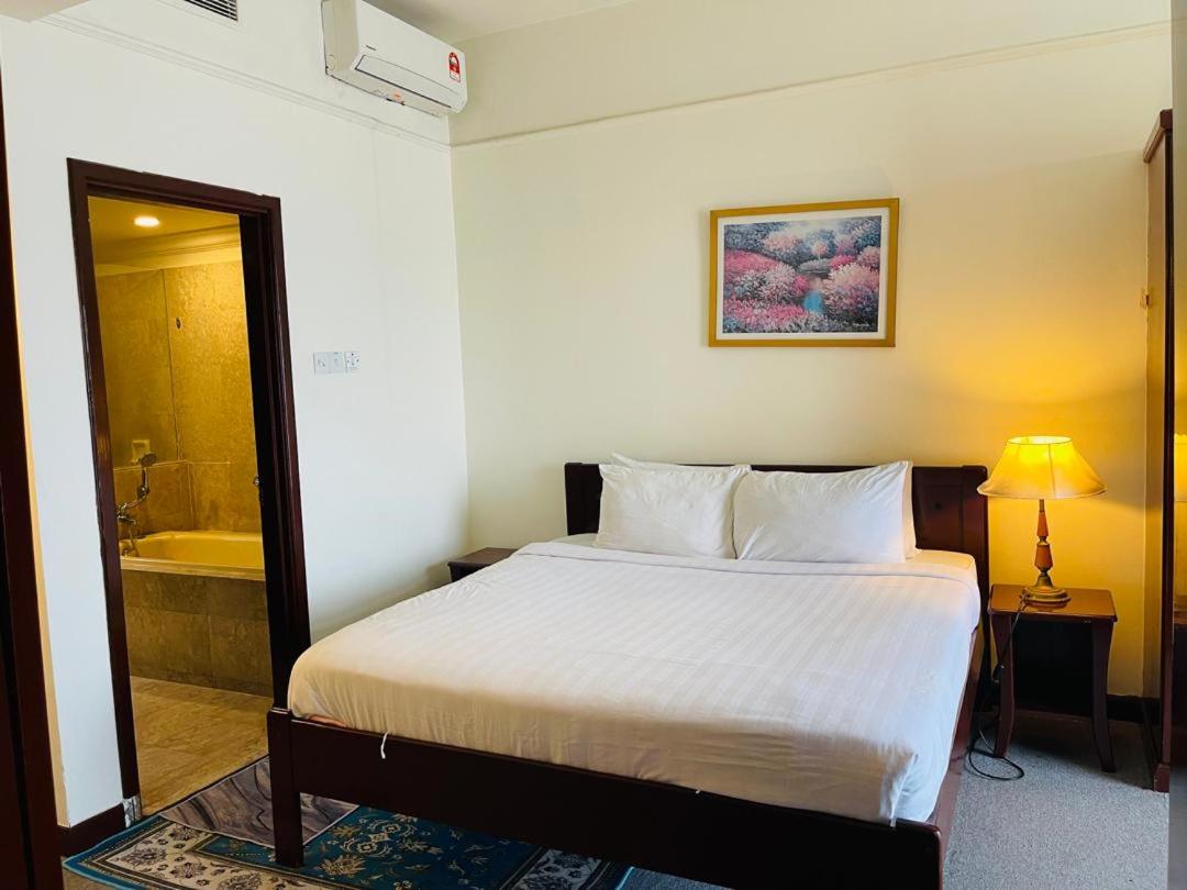 Royal empire suite At Times square kl photo 6