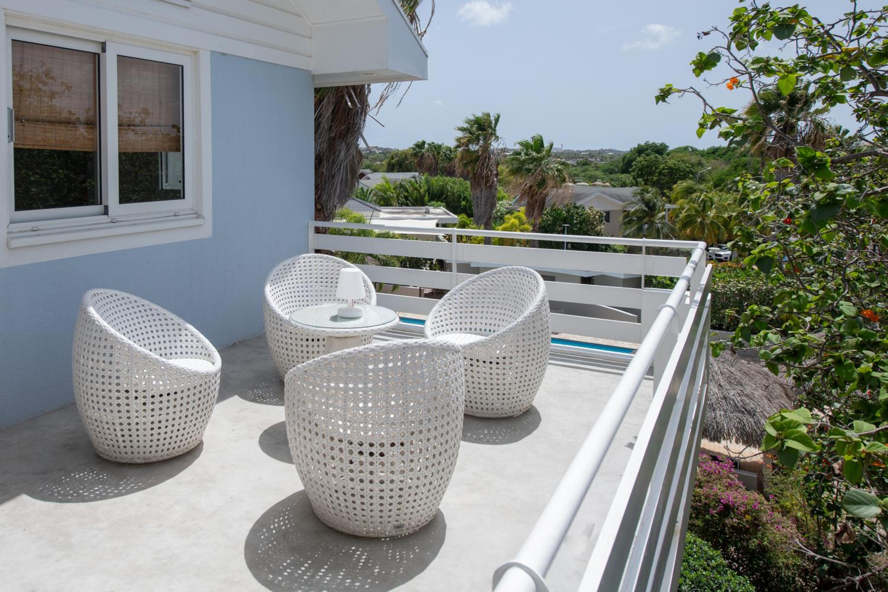 Villa at secured gated resort near Mambo Beach!