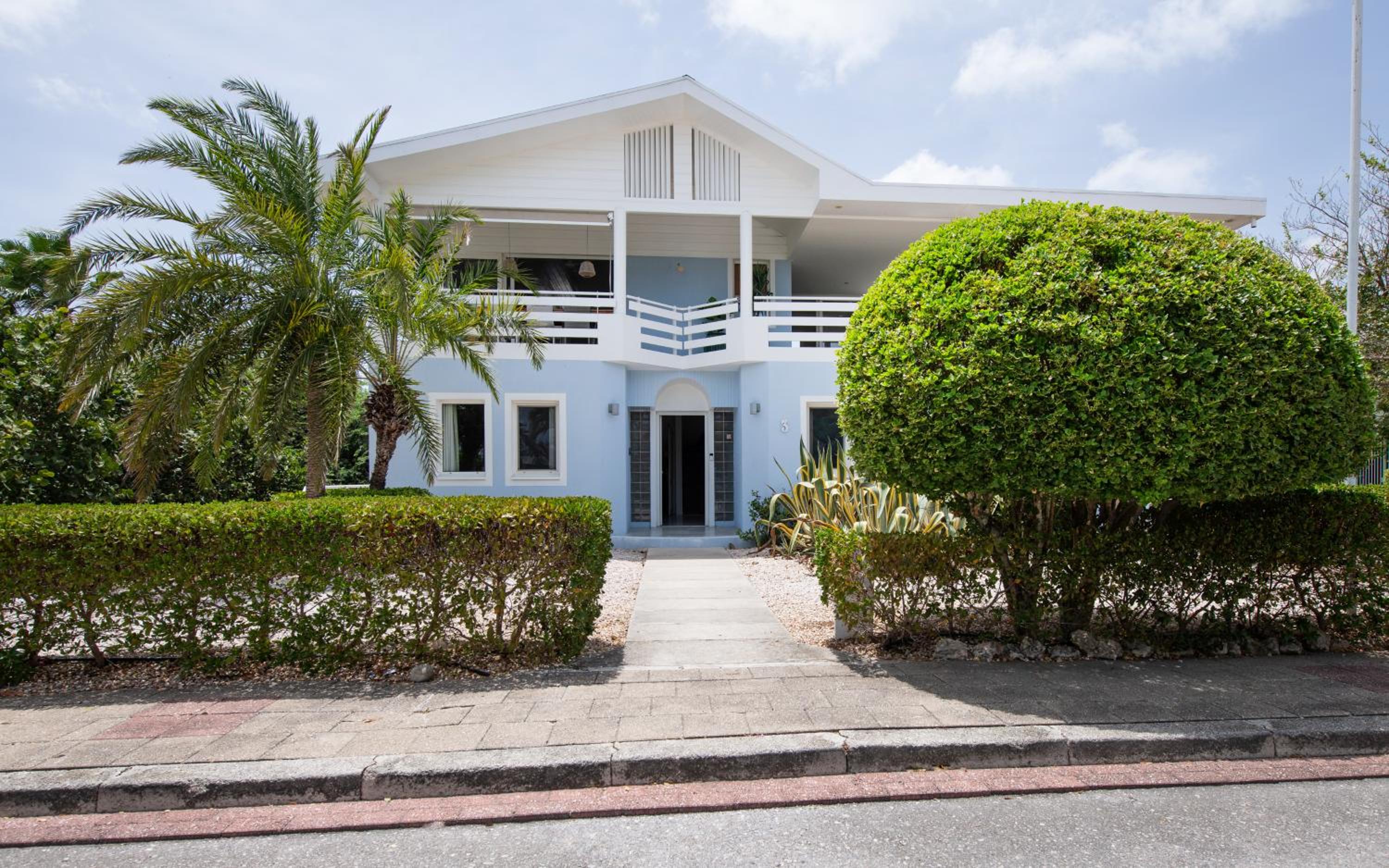 Villa at secured gated resort near Mambo Beach!