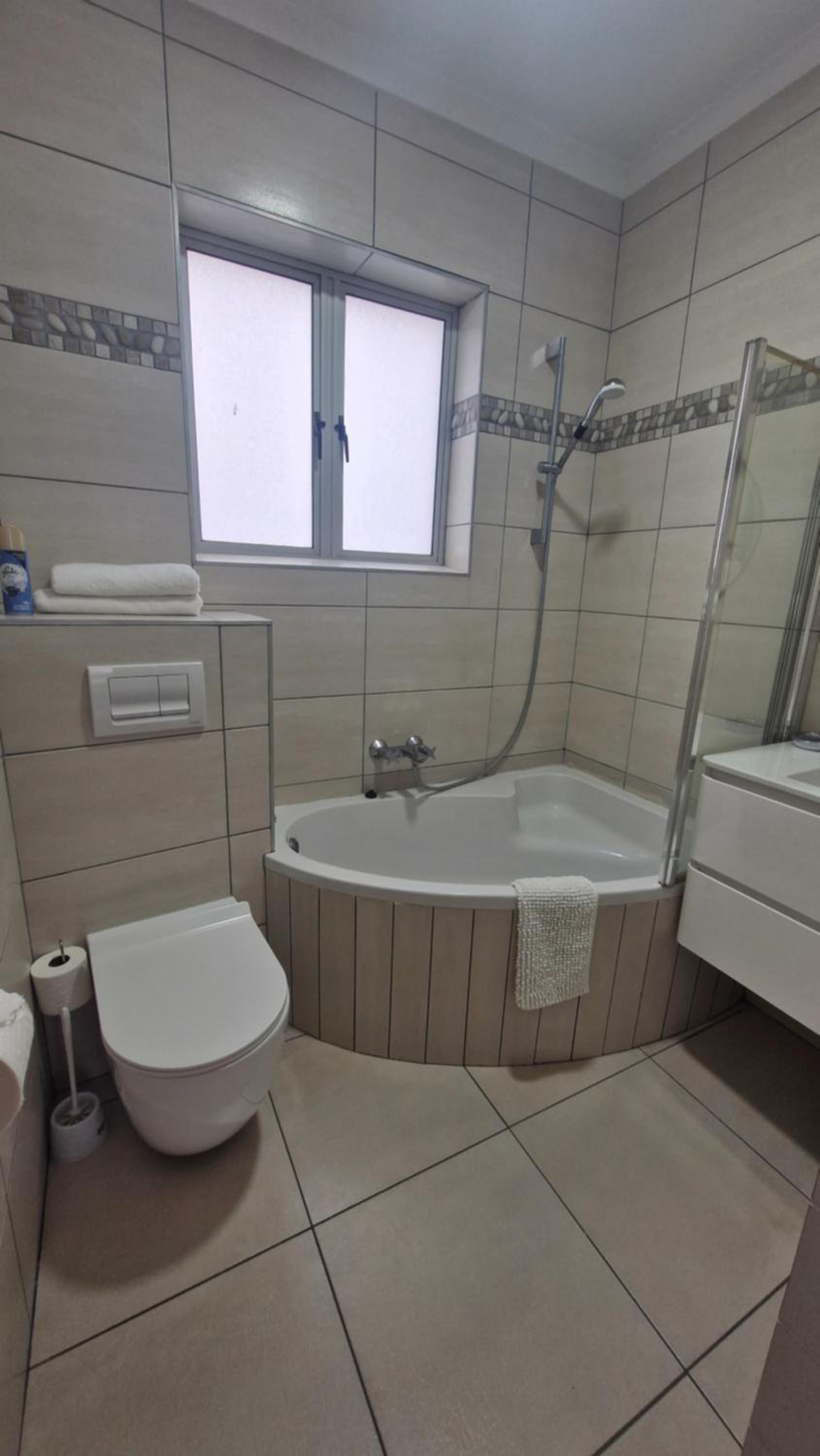 Admirals Lodge Guest House and Brightways self catering apartments