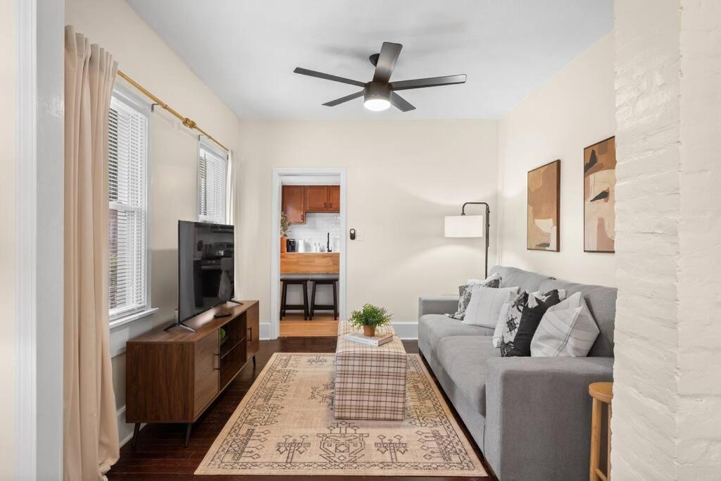 Charming Home in Cleveland 3215 view 5